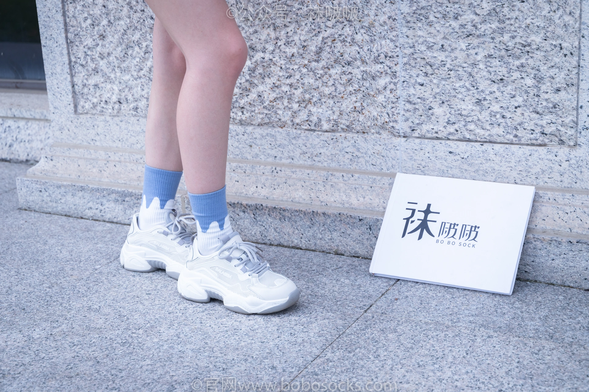 [BoBoSocks袜啵啵]NO.028 小米-运动鞋、白棉袜、裸足 3